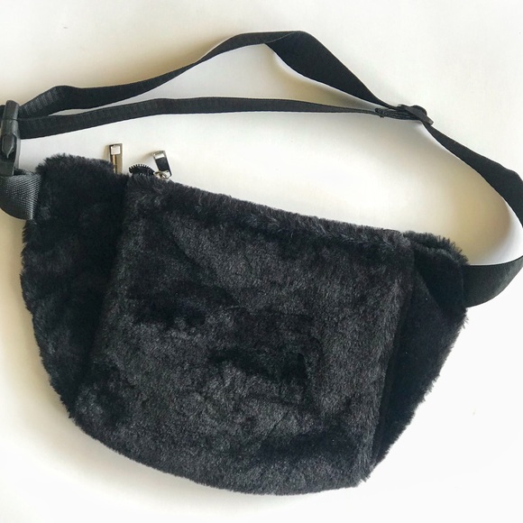 Only 1️⃣ Left! Fanny Pack with Hand Warmer - Picture 7 of 8